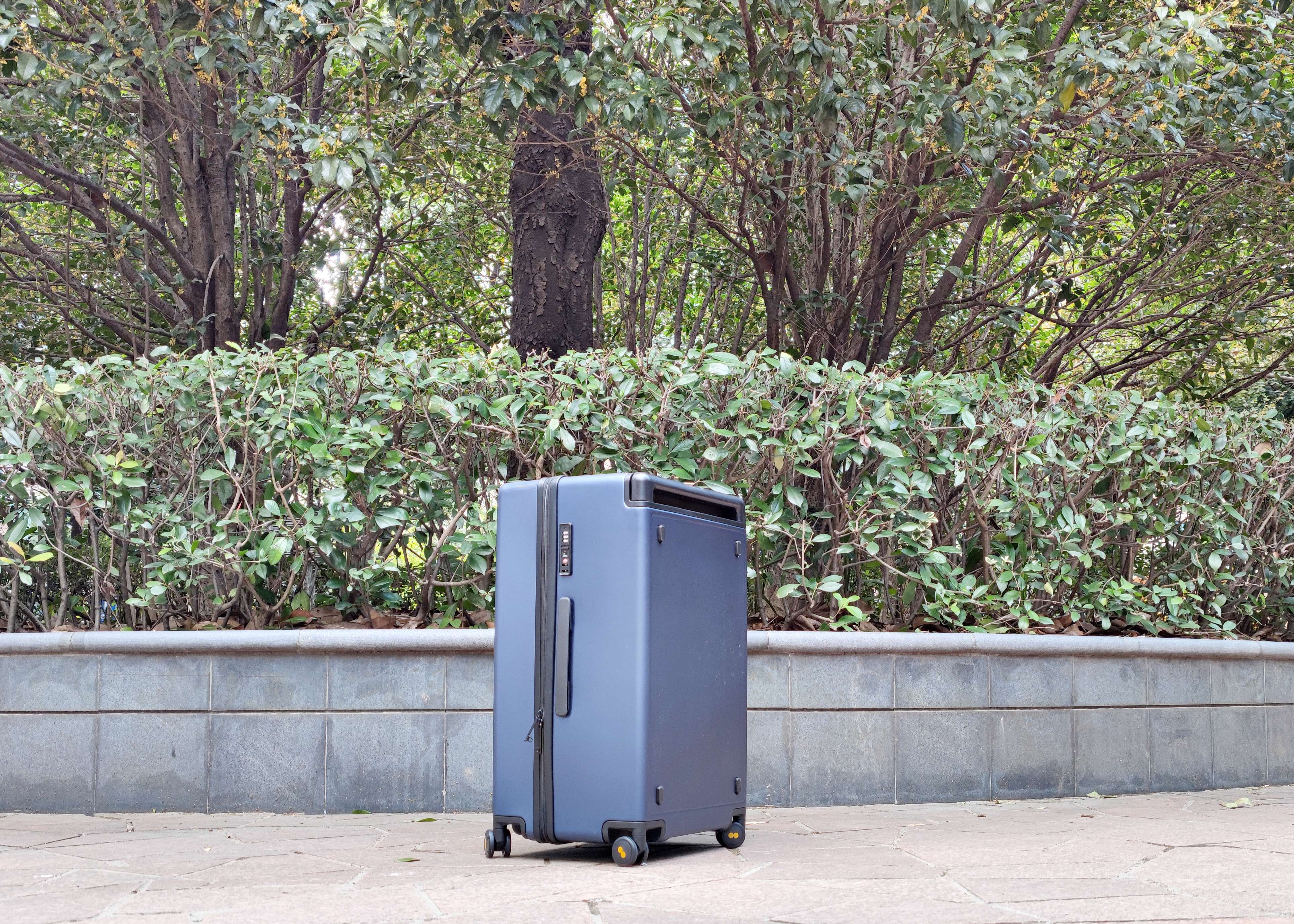 地平线8号和90分旅行箱哪个好看,地平线八号旅行箱旗舰版