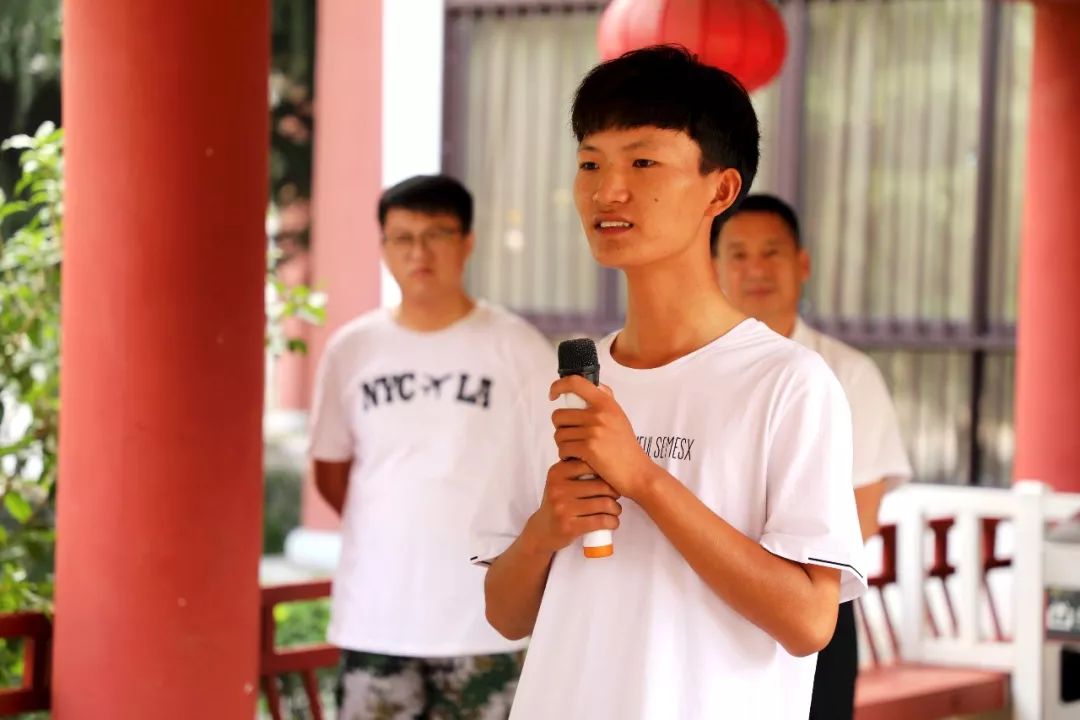 *党**晖温暖与爱同行丨芒砀山助力勤工俭学的准大学生追梦