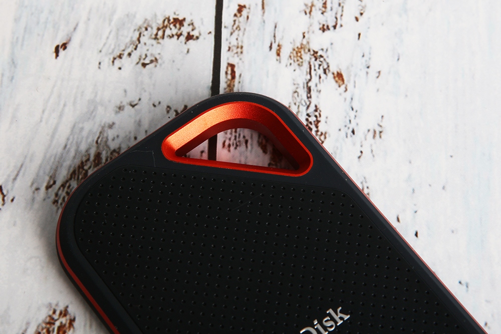 闪迪至尊超极速固态硬盘拆解,闪迪至尊极速移动固态硬盘使用