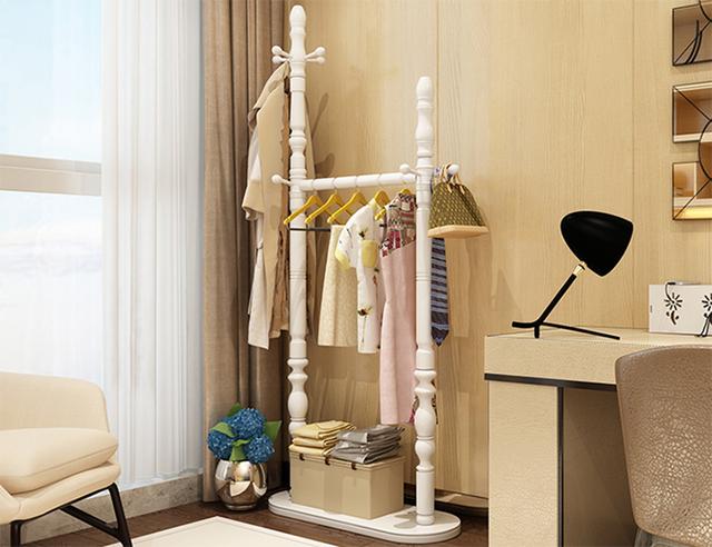 如何整理凌乱的挂衣架,收纳衣服结实又耐用的简易衣架