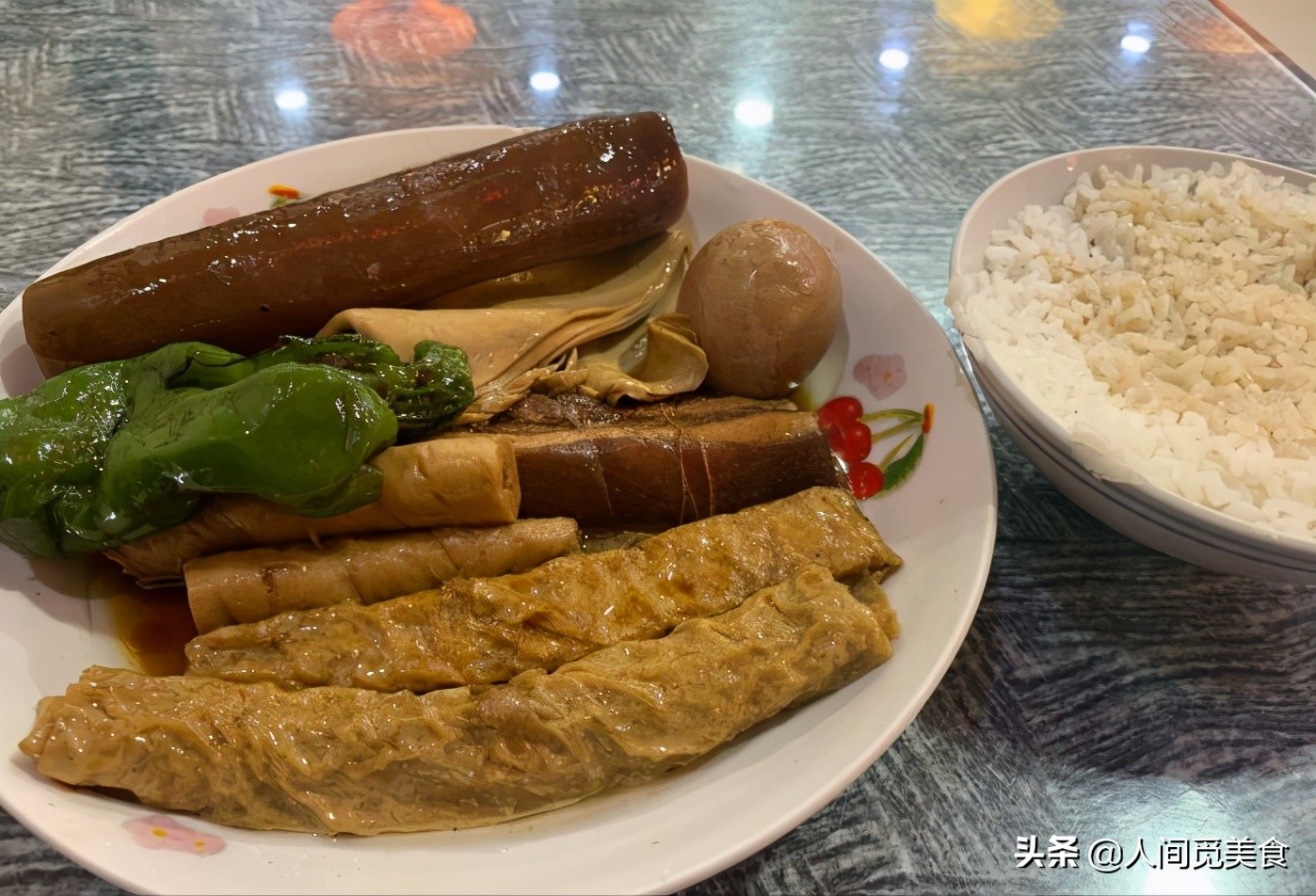 山东济宁数一数二的甏肉干饭,10元1份给3两肉,一天收入上万元