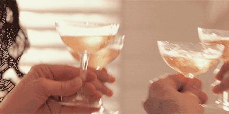 听说你快烦死了,喝杯起泡酒快乐一下?