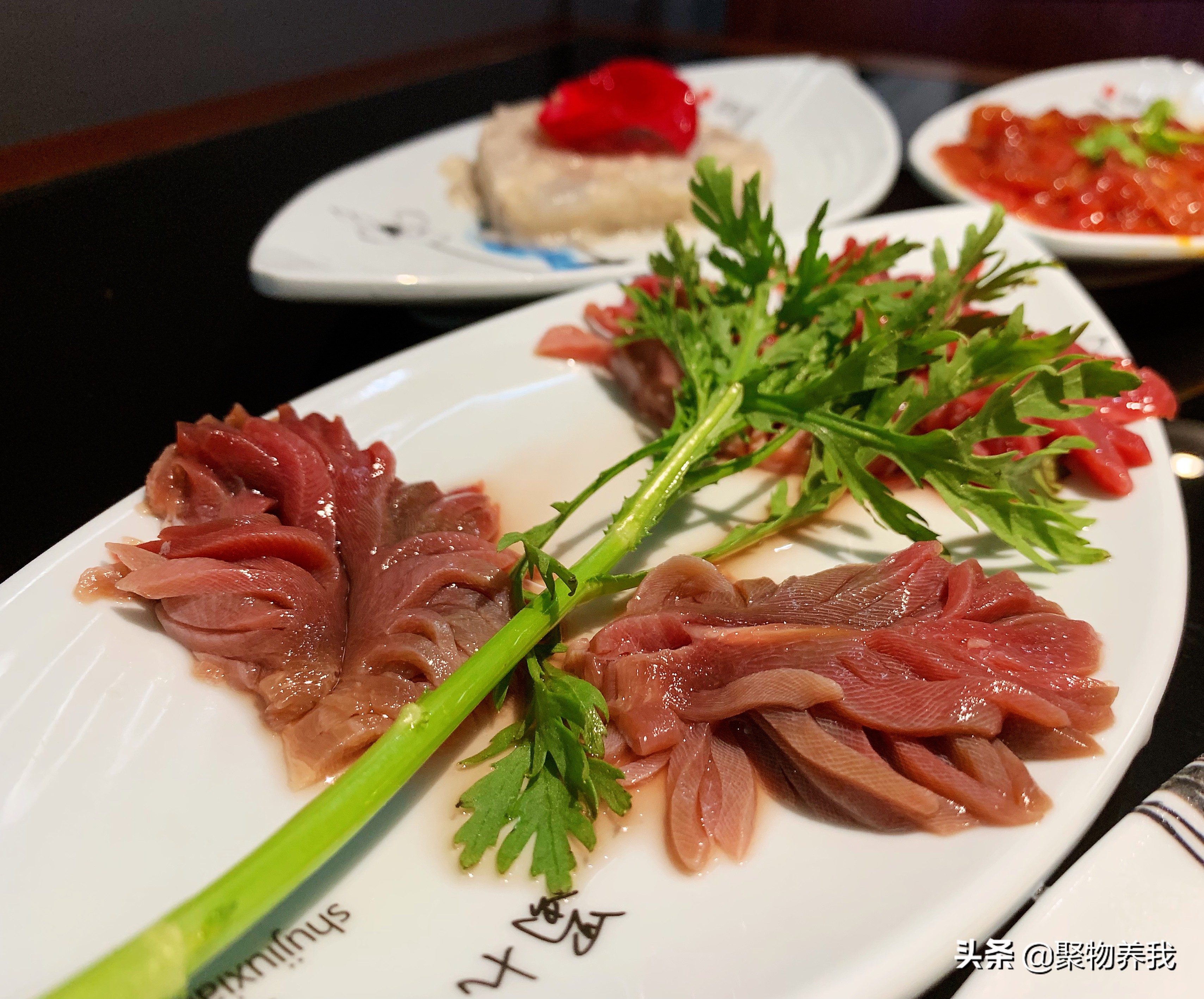 海底捞和大渝火锅哪个性价比最高,海底捞大龙燚