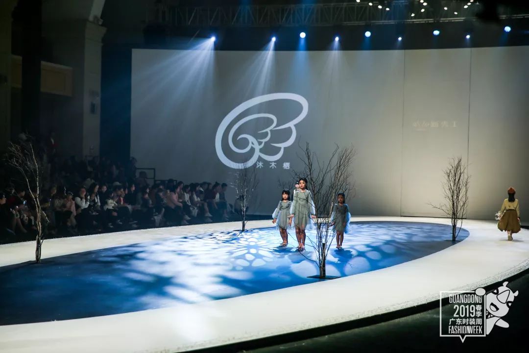 “新秀王”童装联合大秀首秀广东时装周，开启时尚创意产业“培训+”新模式