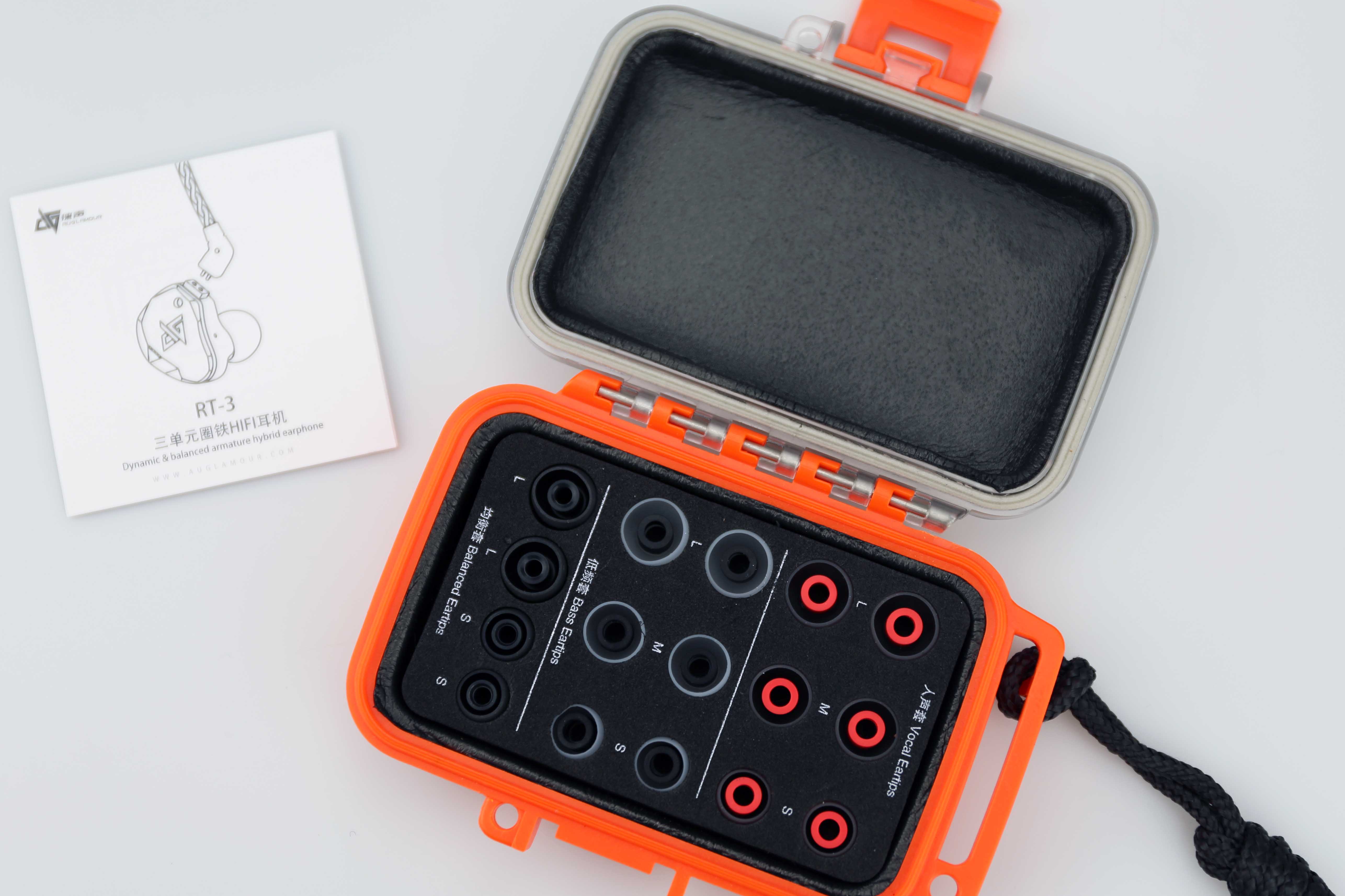 一款外观花里胡哨却敢卖799元的国产耳机,到底硬气在何处?