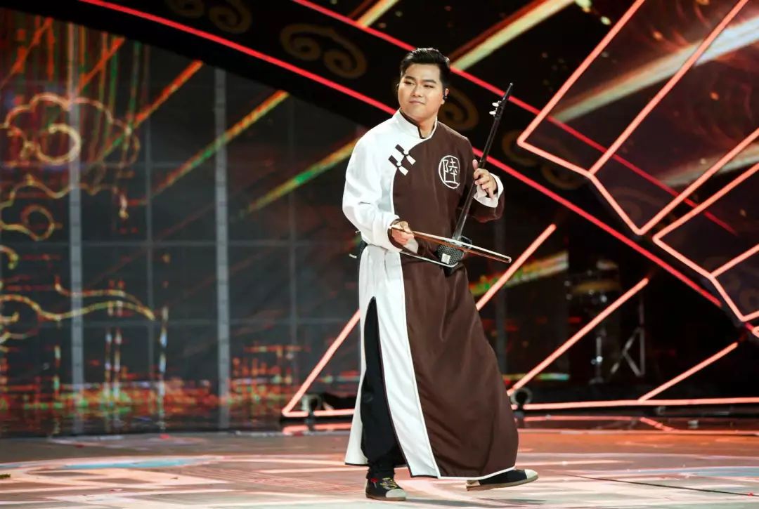 二胡的特殊技巧,二胡特殊演奏技巧