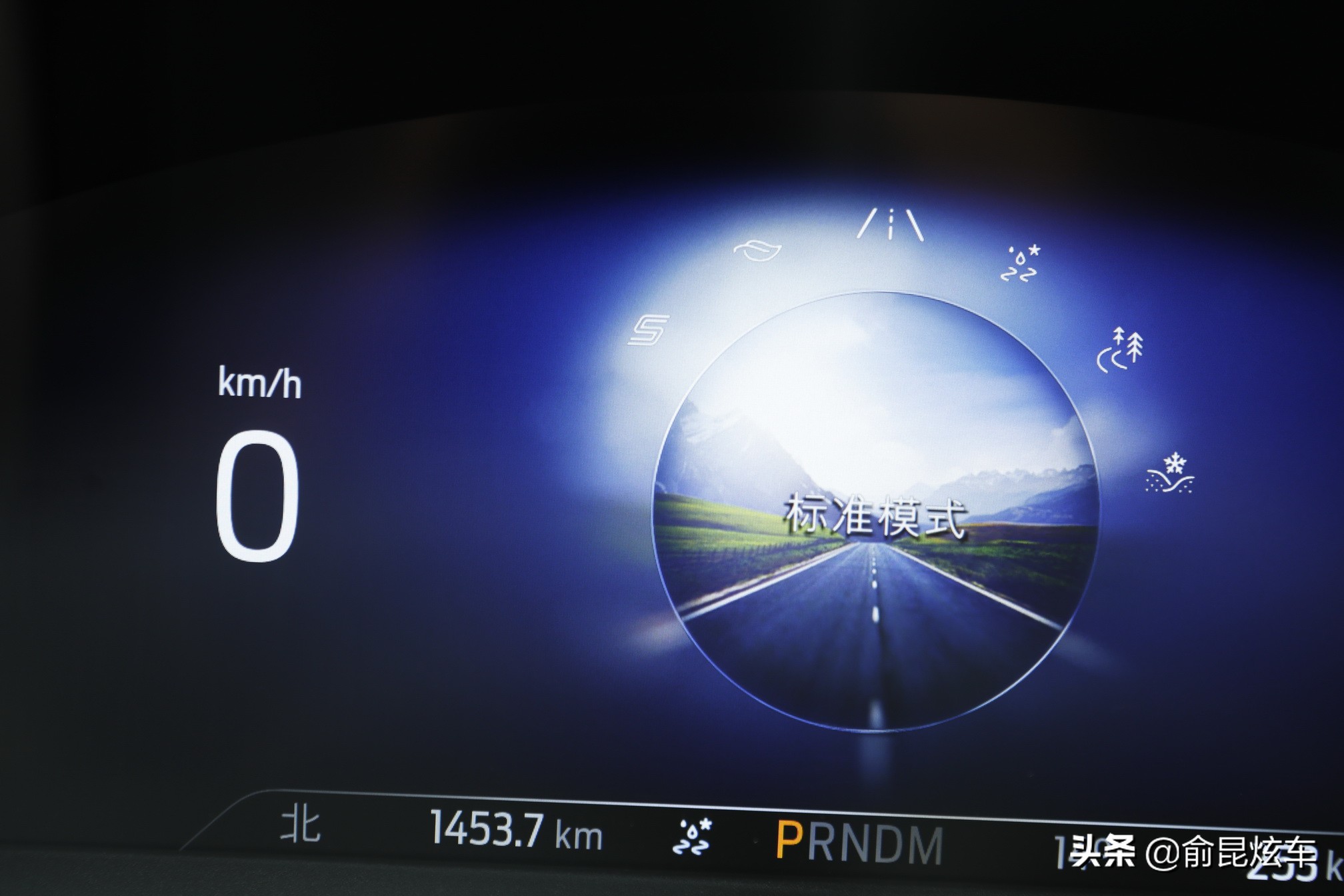 全新大七座suv福特探险者,帅气十足的性能轿跑suv