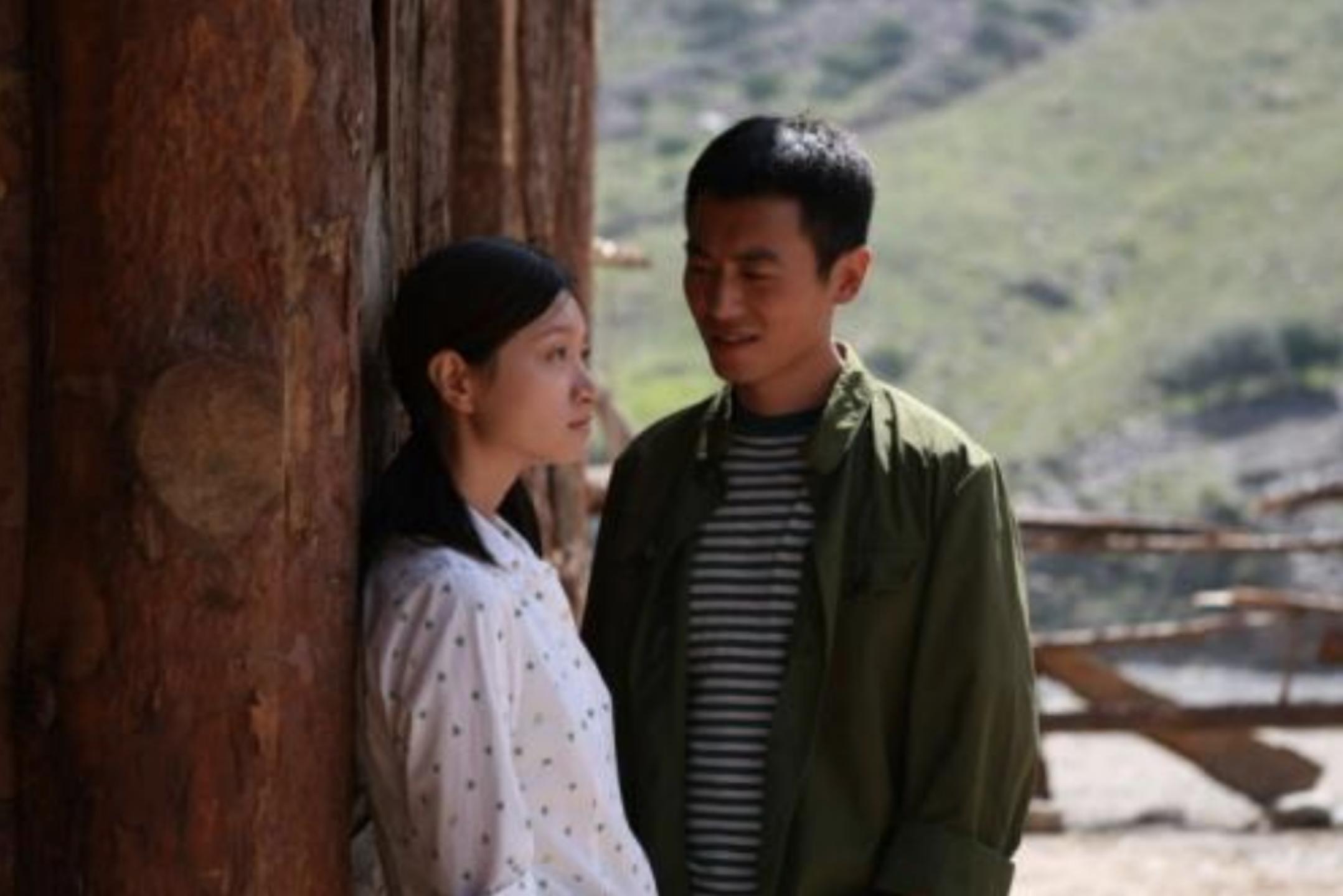 为何朱亚文转身就娶陈思诚前女友,朱亚文行走的荷尔蒙结婚片段