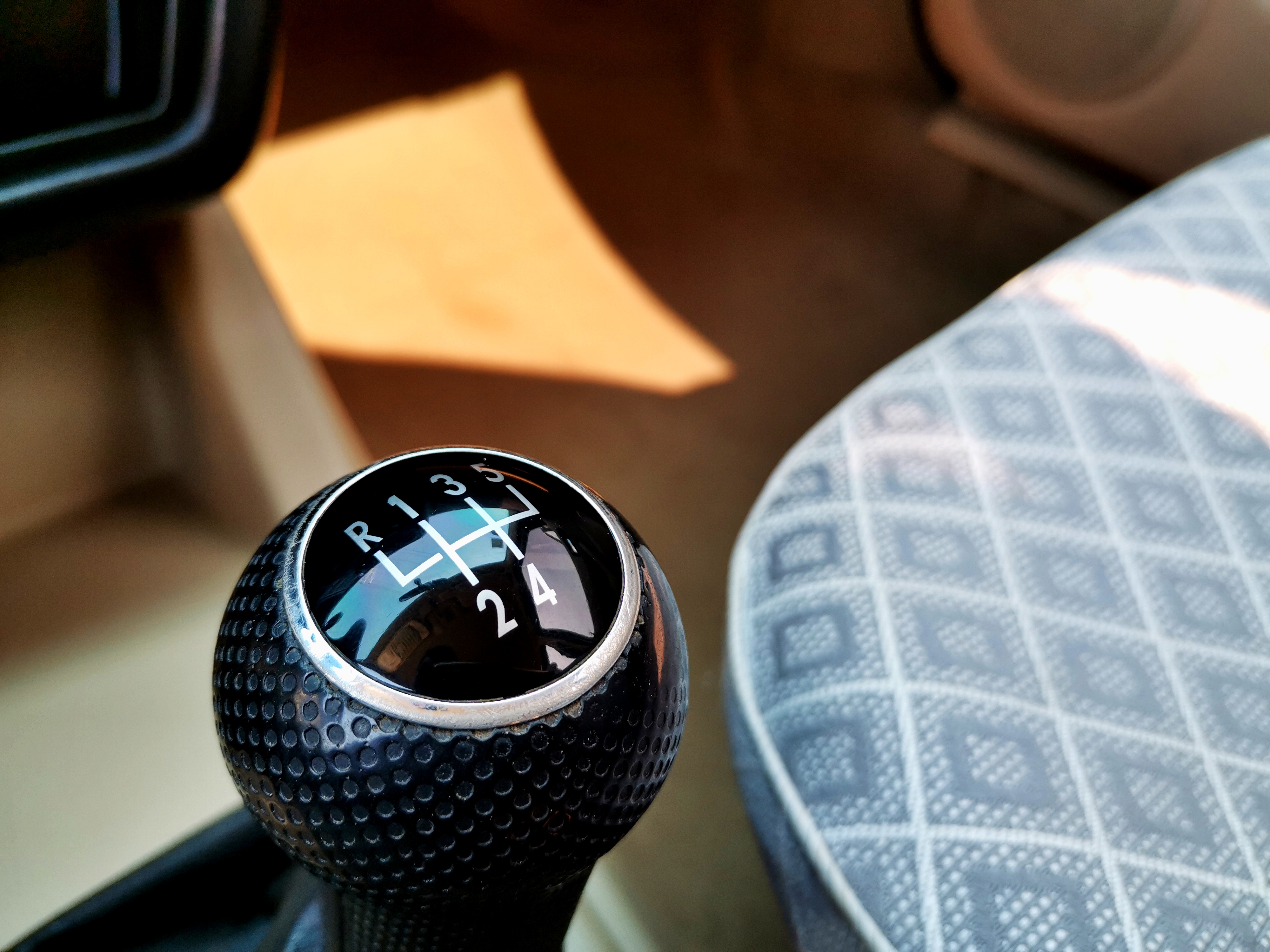 捷达换灯多少钱,2015款捷达换灯教程