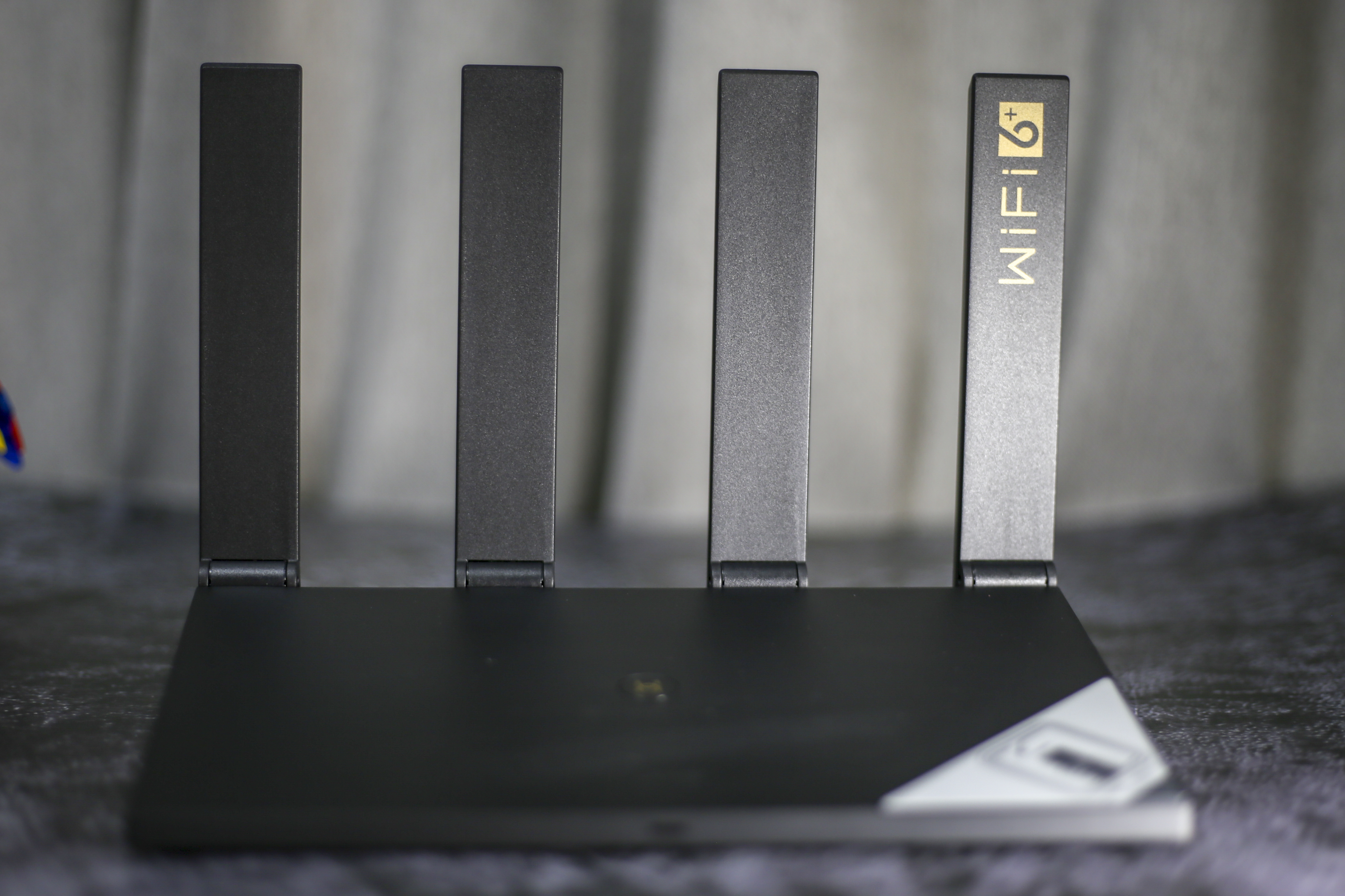 华为ax3pro7206路由器开箱视频,华为ax3pro路由器标准版和高配版