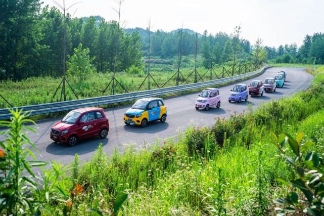 荣获国家一级资质！雷霆皇综合实力再获国家首肯