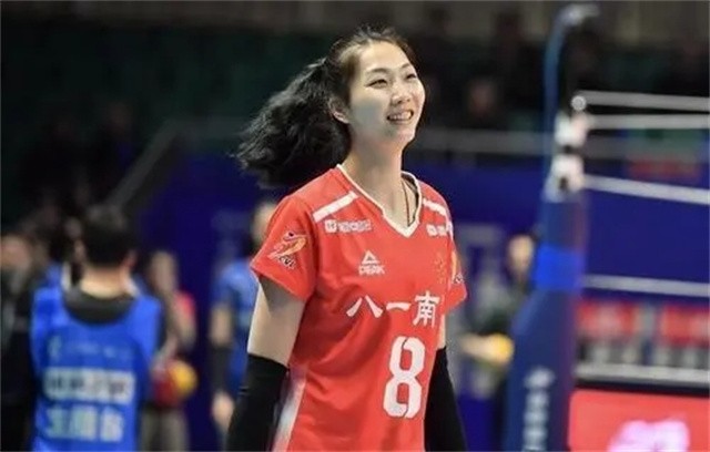 袁心玥13岁入伍,13岁入伍袁心玥年薪多少钱