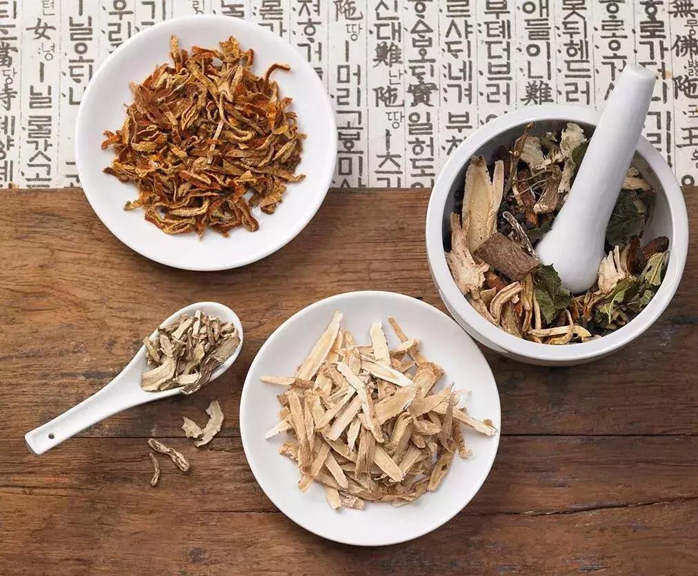 最伤肝的五种中药,最伤肝9类药一定有你常吃的