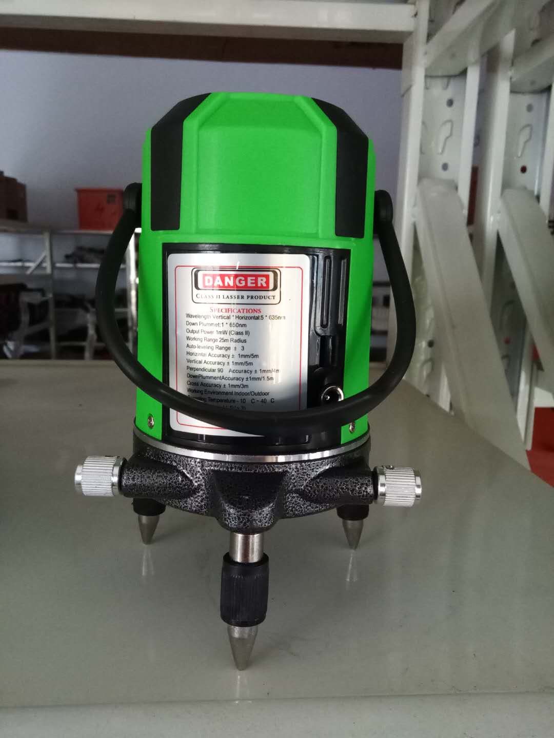 激光标线仪和水准仪工作原理,万强激光标线仪怎么使用