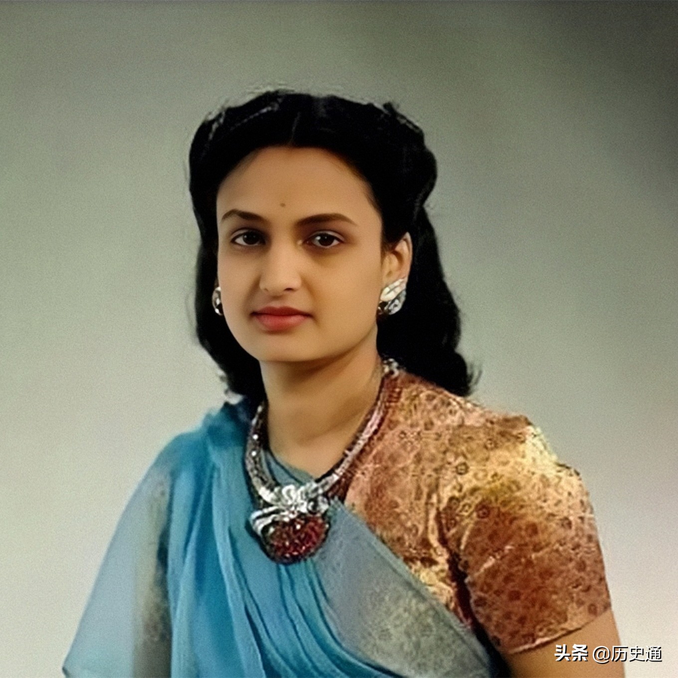 喜欢珠宝的女人还喜欢什么,喜欢珠宝的女人心理