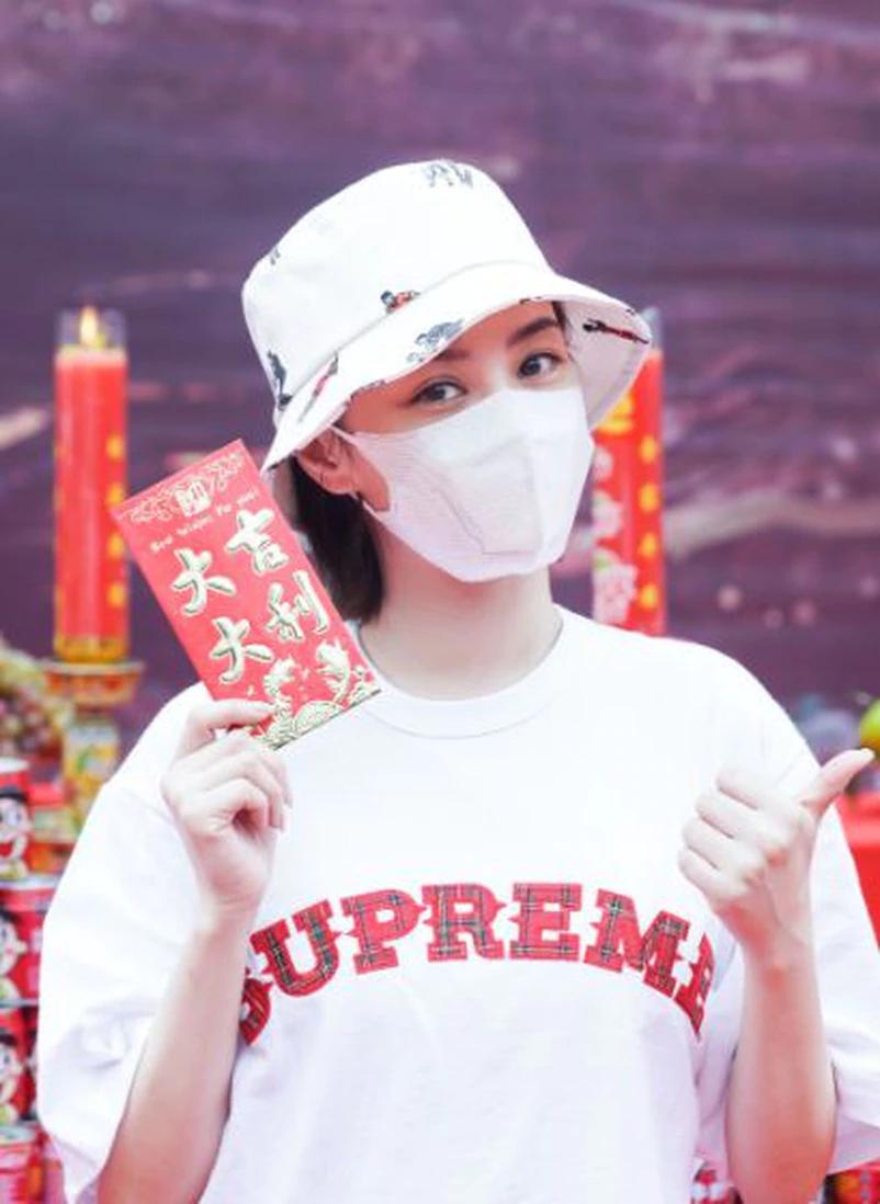 医美专家爆阿娇6㎝伤口肯定留疤痕，激光也难以恢复平滑肌肤