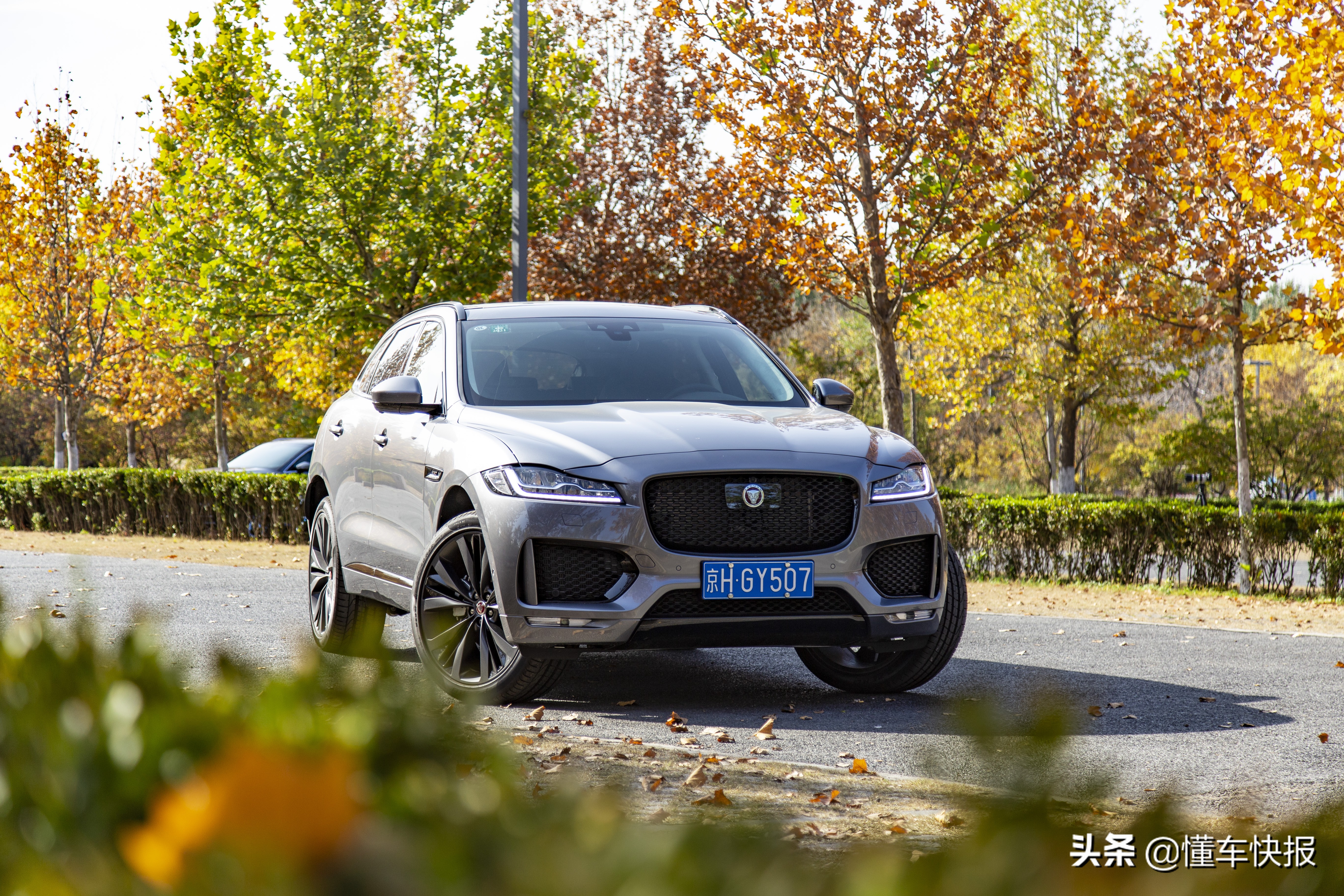 试驾捷豹f-pace高性能版,18款两驱捷豹f-pace试驾