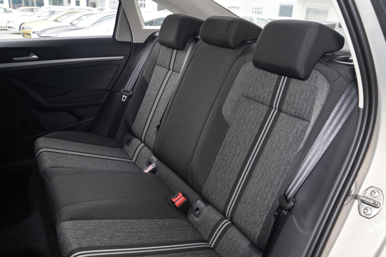 6.99万朗逸什么配置,6.99万朗逸1.5l