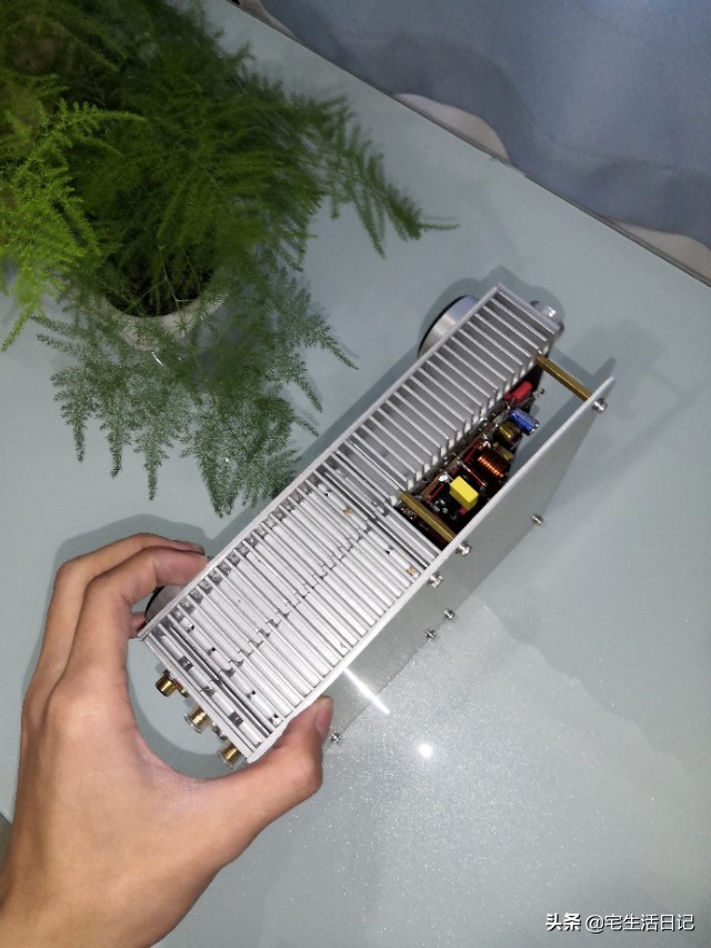 diy木制功放机箱,电脑外壳自制功放机箱