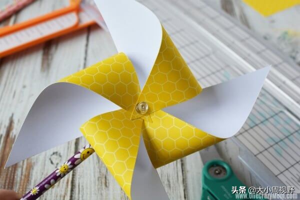 纸风车的制作方法和说明,纸风车制作教程及步骤