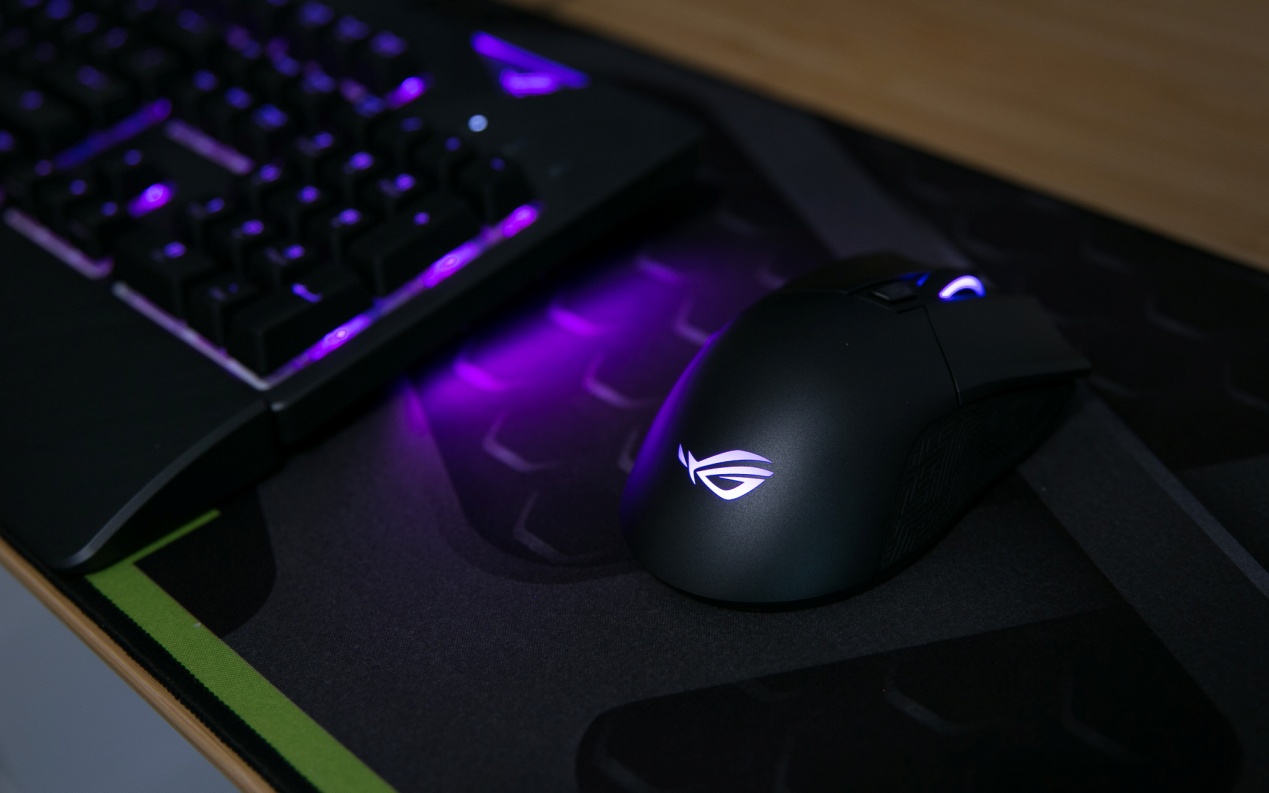 大手型无线鼠标rog,最好的rgb无线电竞鼠标
