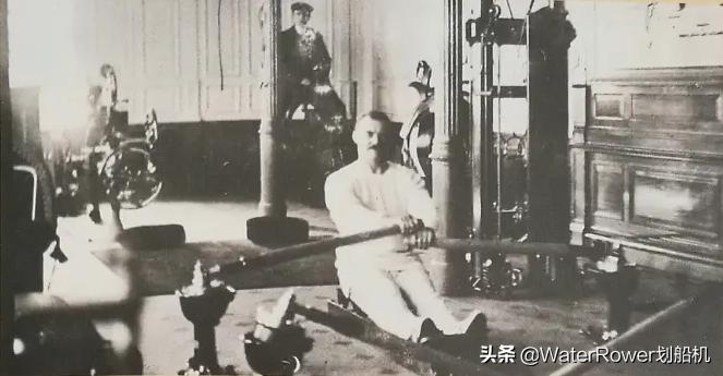 全能的健身器材划船机不伤膝盖,健身器械划船机的正确使用方法