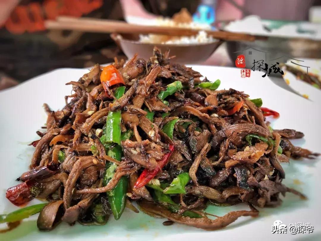 重庆爬山推荐险峻,重庆峭壁悬崖景区