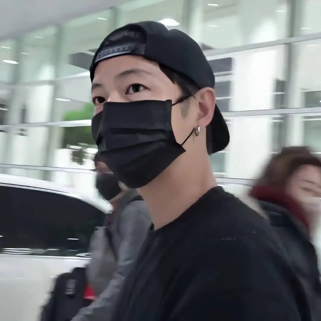 宋仲基外貌变化,宋仲基私下照片