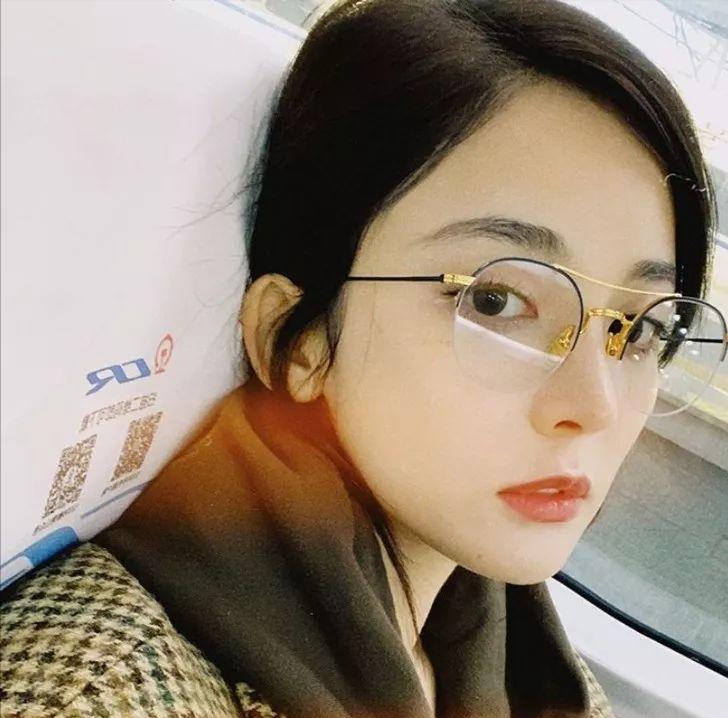 戴眼镜就不能好看吗,眼镜美妆技巧全解析