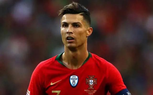 c罗女友生了几胞胎,c罗和现任女友生几个孩子了