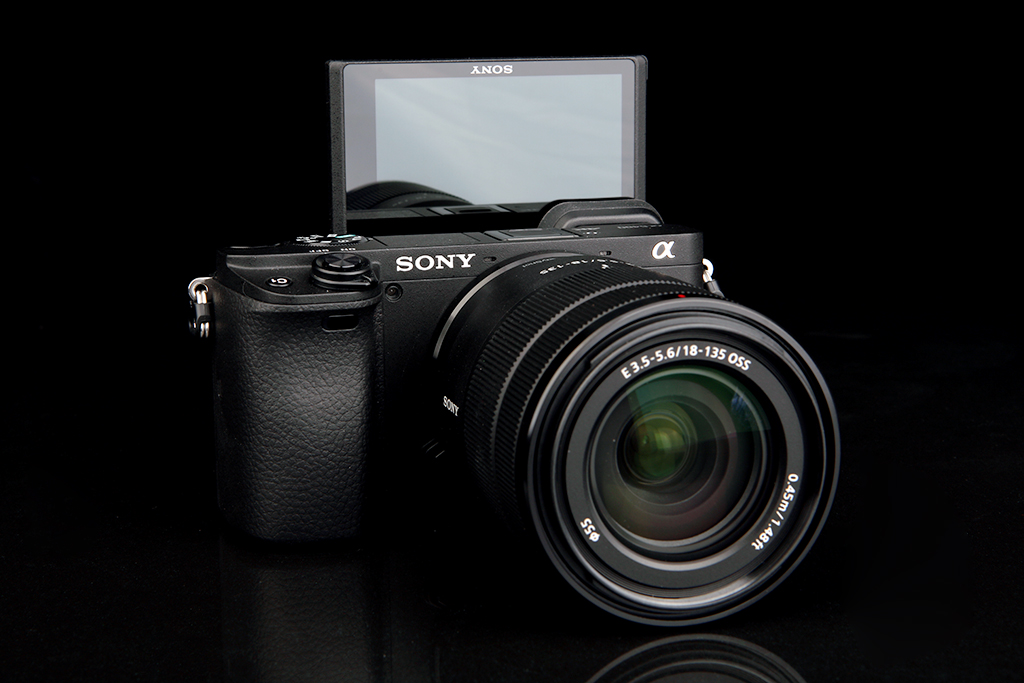 Vlog小能手索尼APS-C画幅微单A6400评测