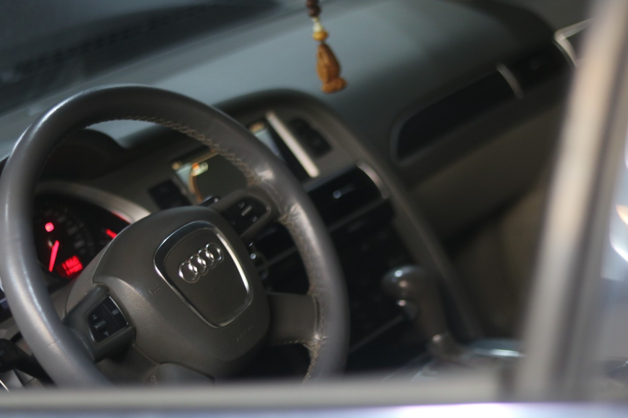 怪兽搞老车：翻新一辆残破生锈的柴油版奥迪A6，翻新后变新车