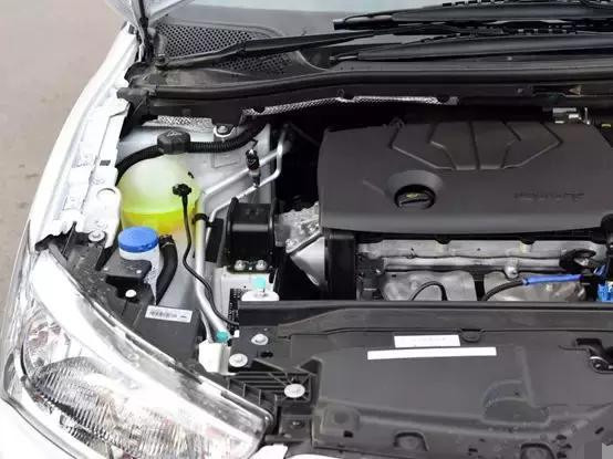 可惜了一辆日系好车,可惜了一台福特好车