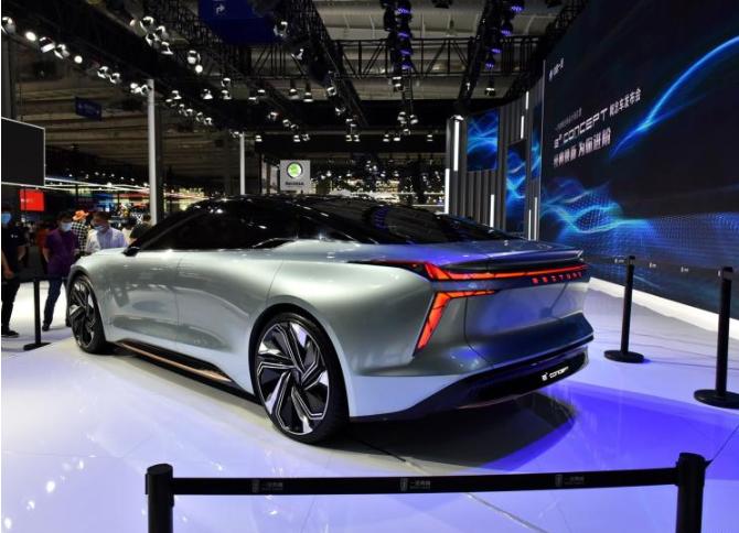 光影哲学设计图说一汽奔腾全新概念车