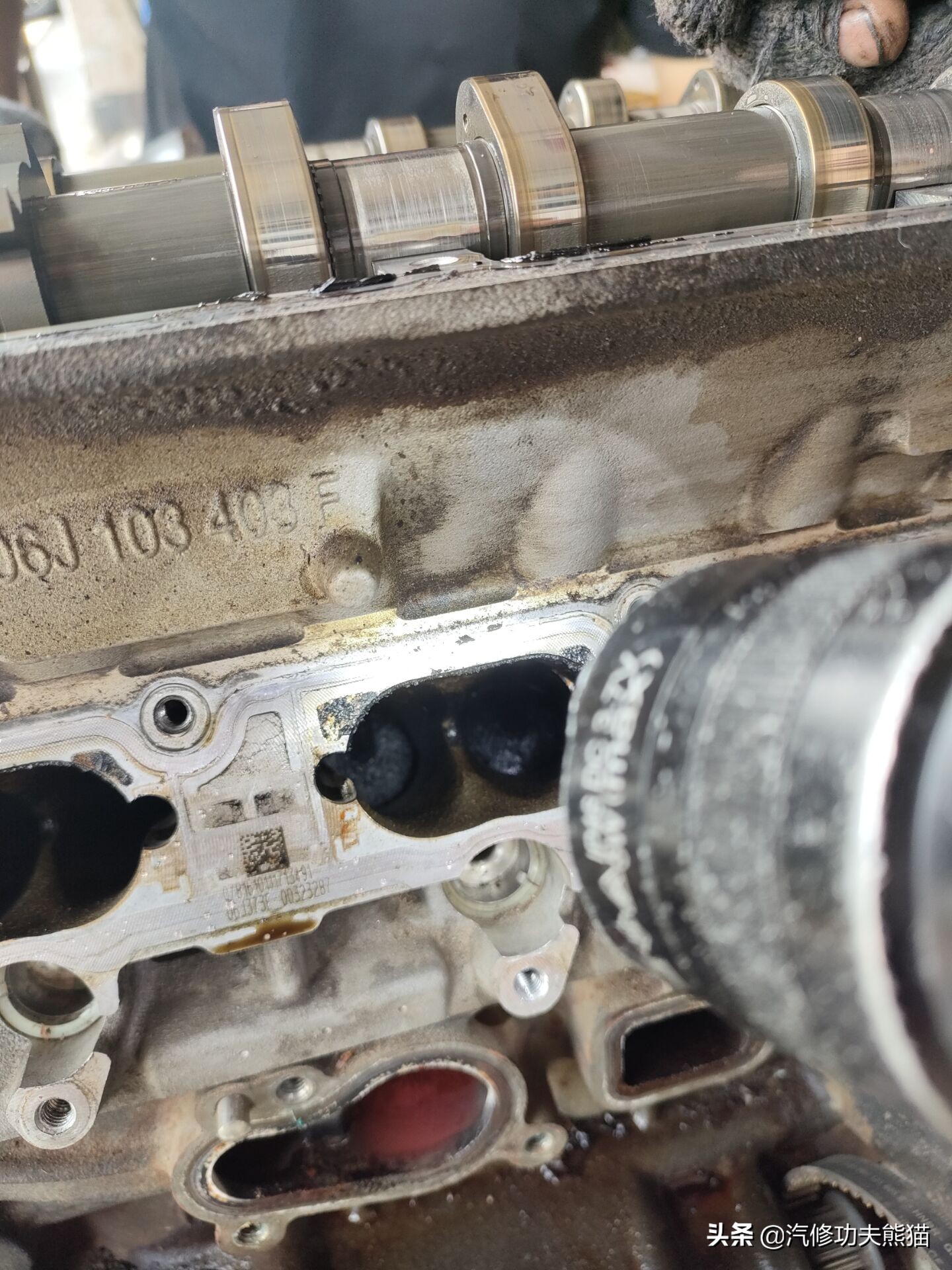 老途观发动机漏油维修,老途观涡轮增压器漏油维修多钱