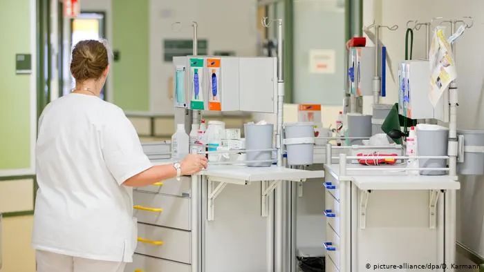 在德国医生职业怎么样,美国执业医师执照很难考吗