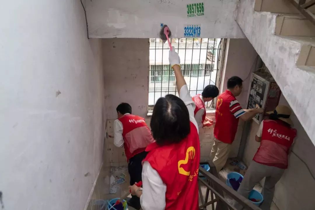 清远广告拆除,清远清理装修垃圾