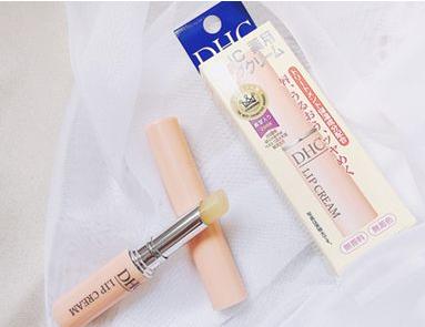 最好用的十大润唇膏,十款润唇膏对比测评图片