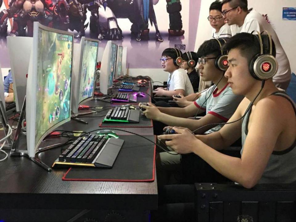 经济不景气利好哪些行业,经济不景气适合什么行业