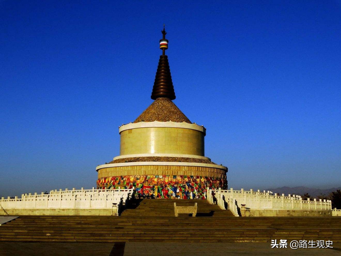 阿拉善蒙古信仰,阿拉善蒙古族信仰什么宗教