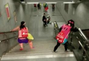 跑步时膝盖突然酸软,跑步时膝盖内侧酸疼无力