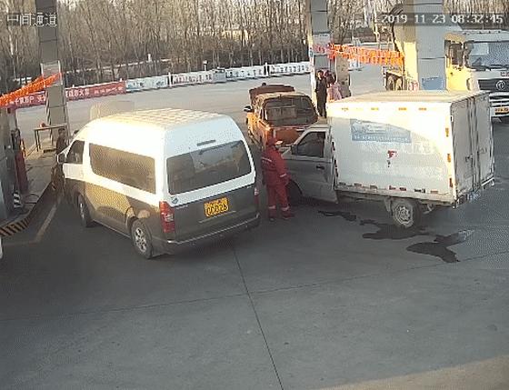 冬天身上静电特别多是身体原因吗,冬天会经常被静电电吗