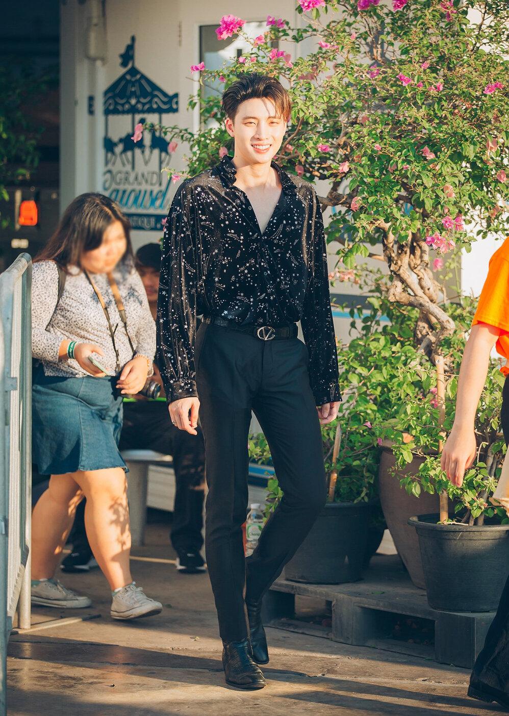 他泰让人一眼万年的外观:妞的鼻尖痣泡芙的笑眼文总的手