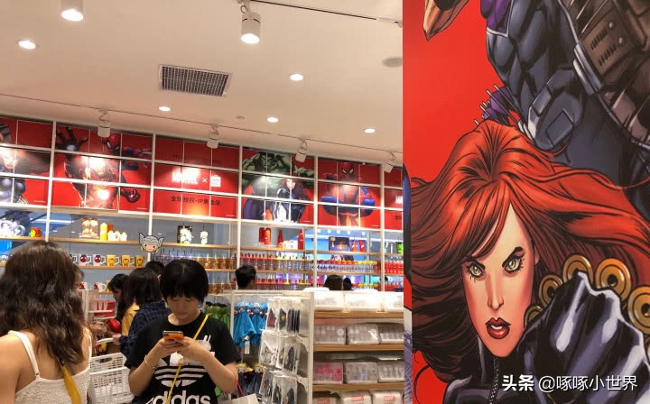 服装联名动漫,服装品牌联名ip