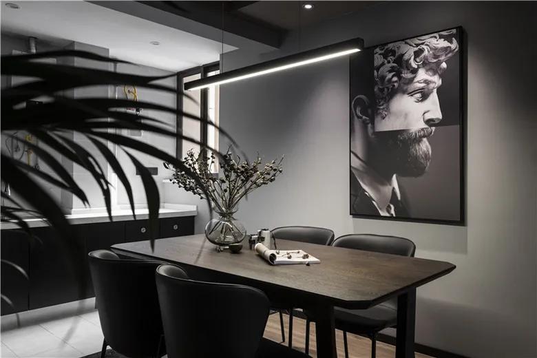 人物记|十年从默默无闻到深入人心唐均演绎互联网家装的群雄逐鹿