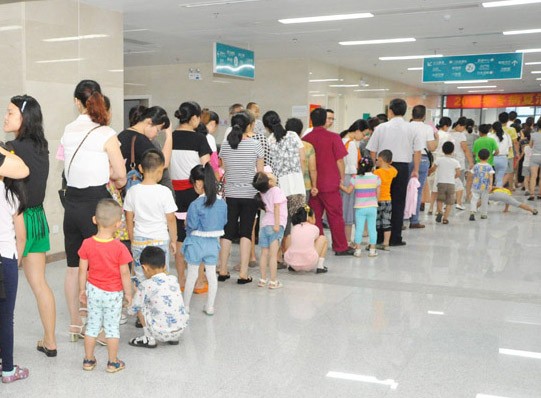 鍎跨鐢熼暱鍙戣偛杩熺紦娑堢槮浣撻噸杩囪交,鍎跨鑲ヨ儢鍙戣偛闂ㄨ瘖