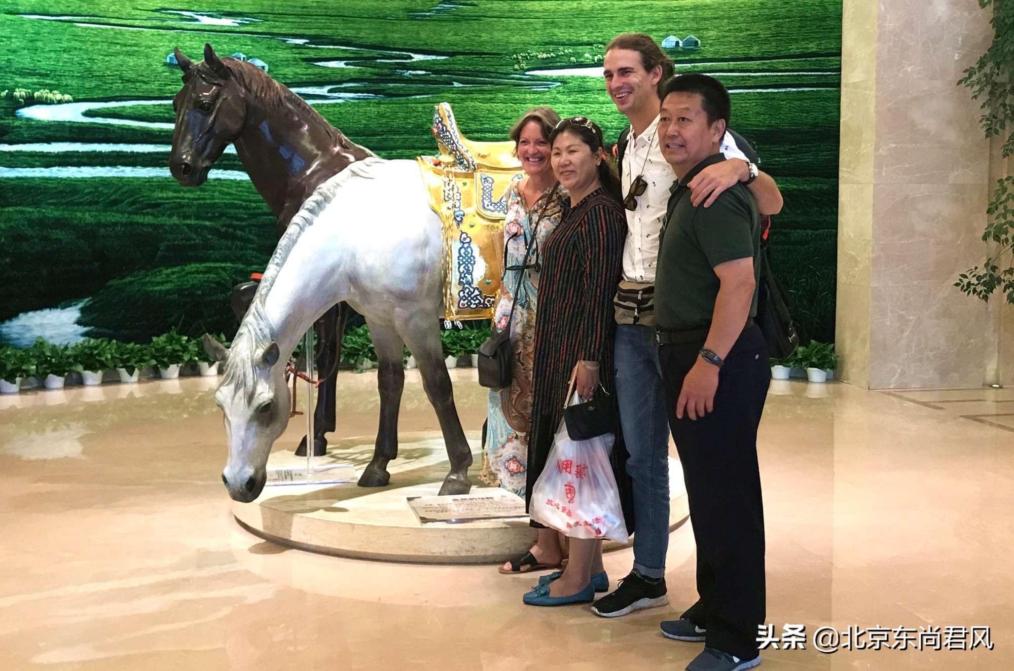 在大草原深处享受上一顿特色蒙餐,北京的特色蒙古餐厅