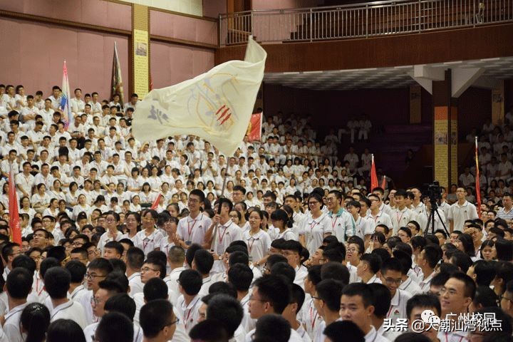 潮汕哪个学校校服最好看,潮汕校服排名前十