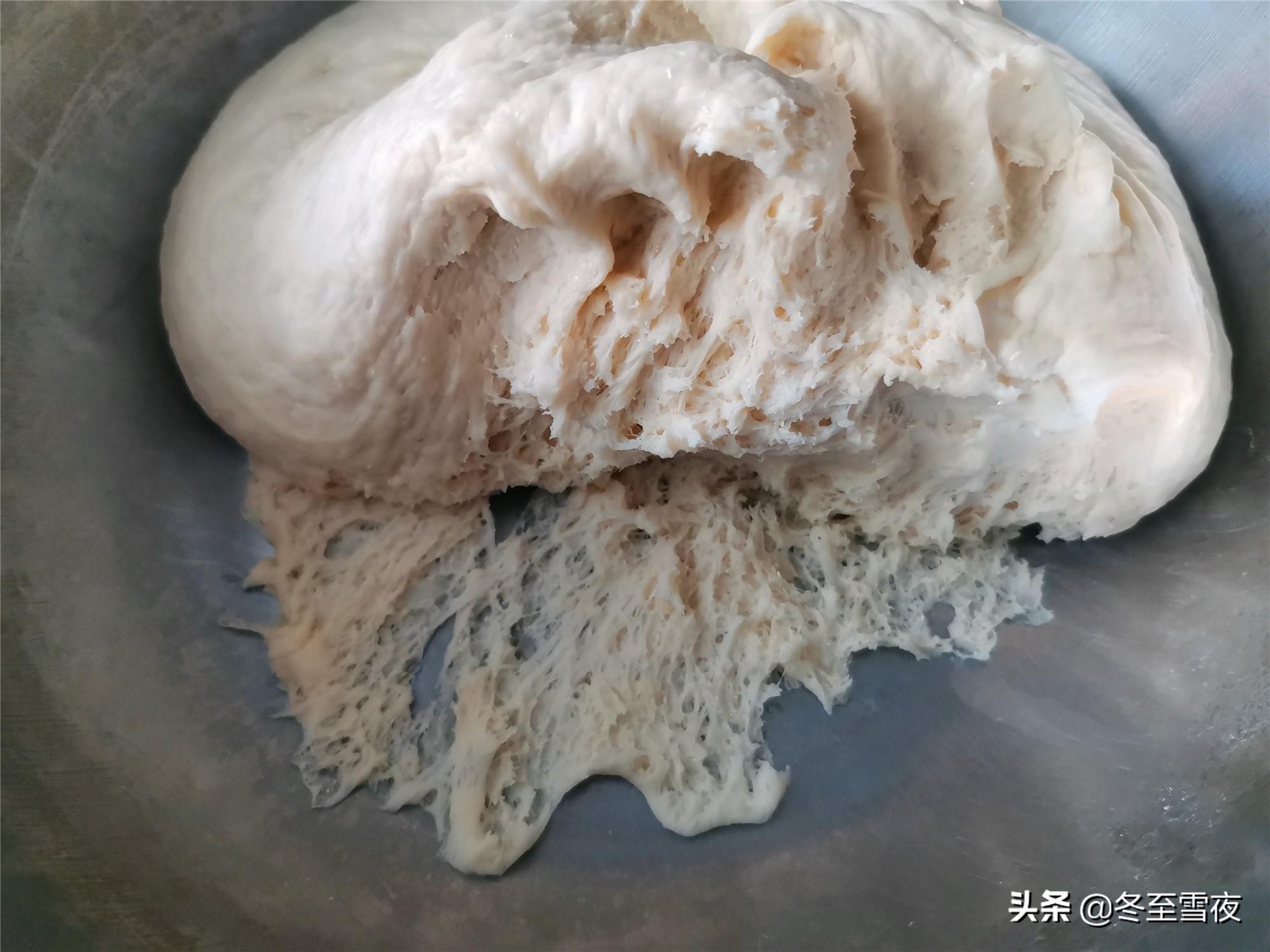 用牛奶鸡蛋做油条的新做法和配方,鸡蛋牛奶油条的做法简单香甜酥脆