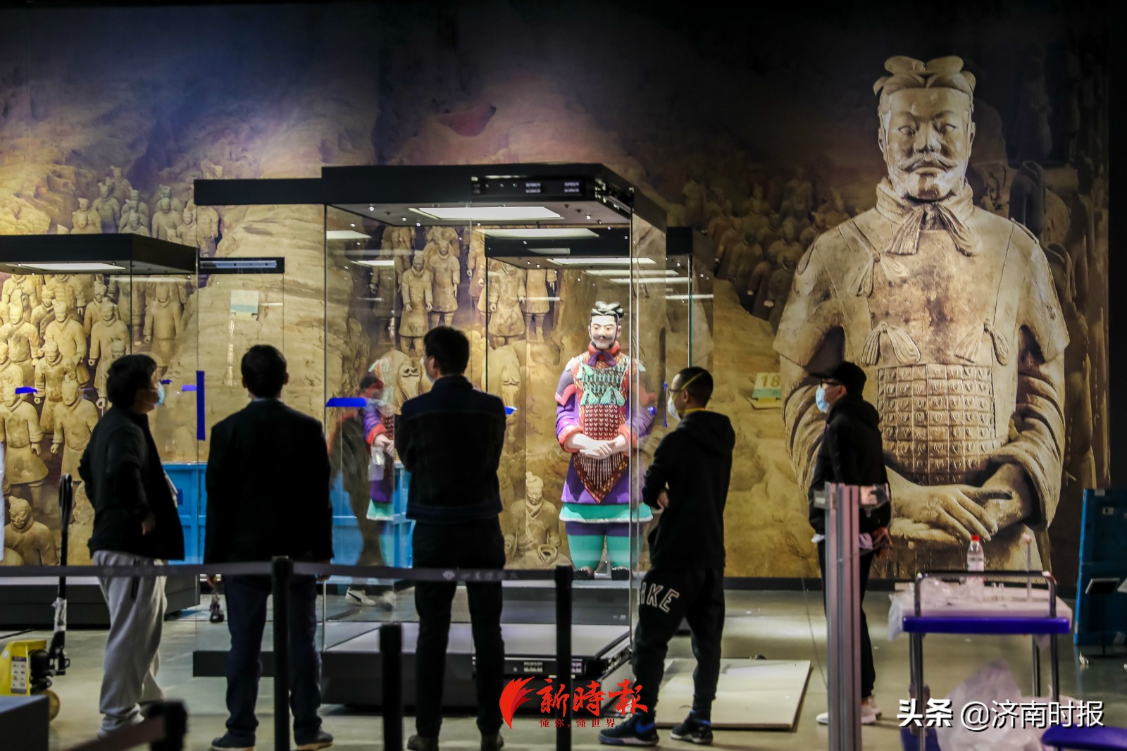 兵马俑来济南啦,直击开箱:层层保护,头身分开装运